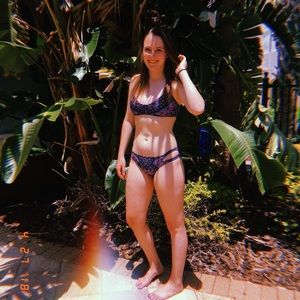 Meet your Posher, Mia